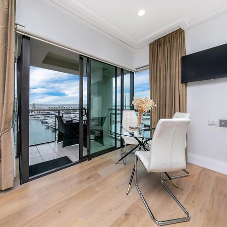 Exquisite Sun Soaked Corner Apartment โอ๊คแลนด์ ภายนอก รูปภาพ
