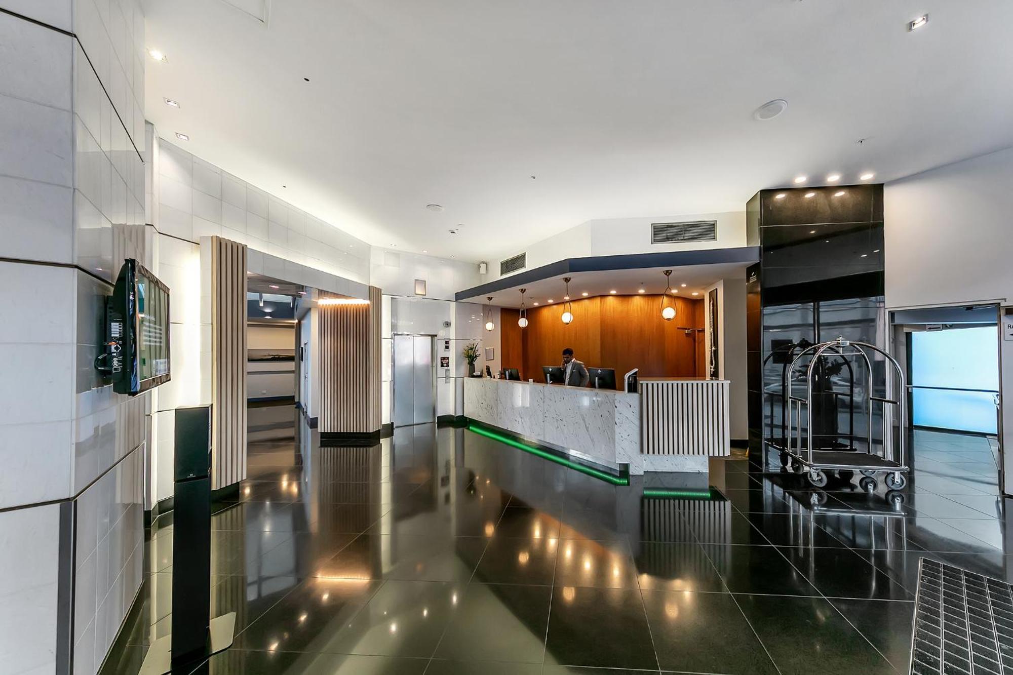 Exquisite Sun Soaked Corner Apartment โอ๊คแลนด์ ภายนอก รูปภาพ