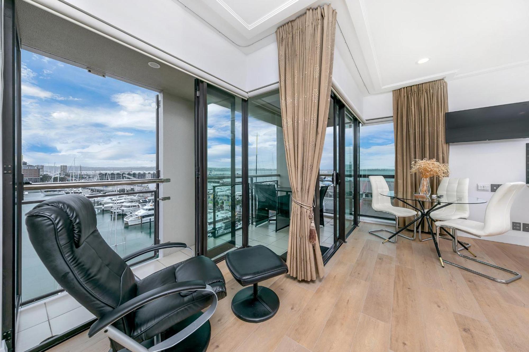 Exquisite Sun Soaked Corner Apartment โอ๊คแลนด์ ภายนอก รูปภาพ